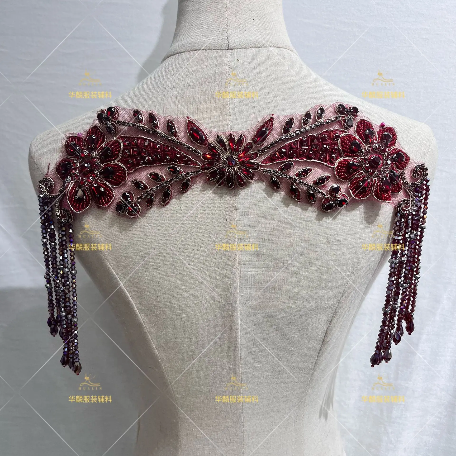มือลูกปัด Fringe Trim พร้อมจี้ DIY Embellishment สําหรับชุด Bra Collars แพทช์หรูหรา Headscarves อุปกรณ์เสริม
