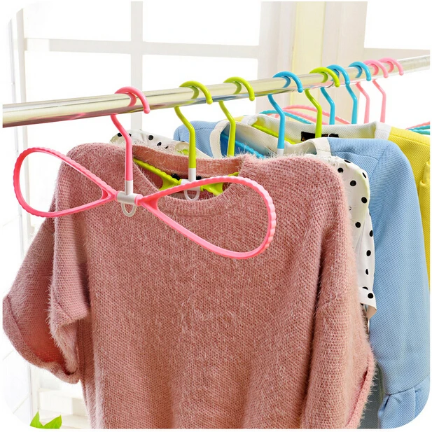 

3D Bow-knot Style Plastic Hanger, Suit for Clothes, Scarf and Slippers (10 Pieces / Lot)