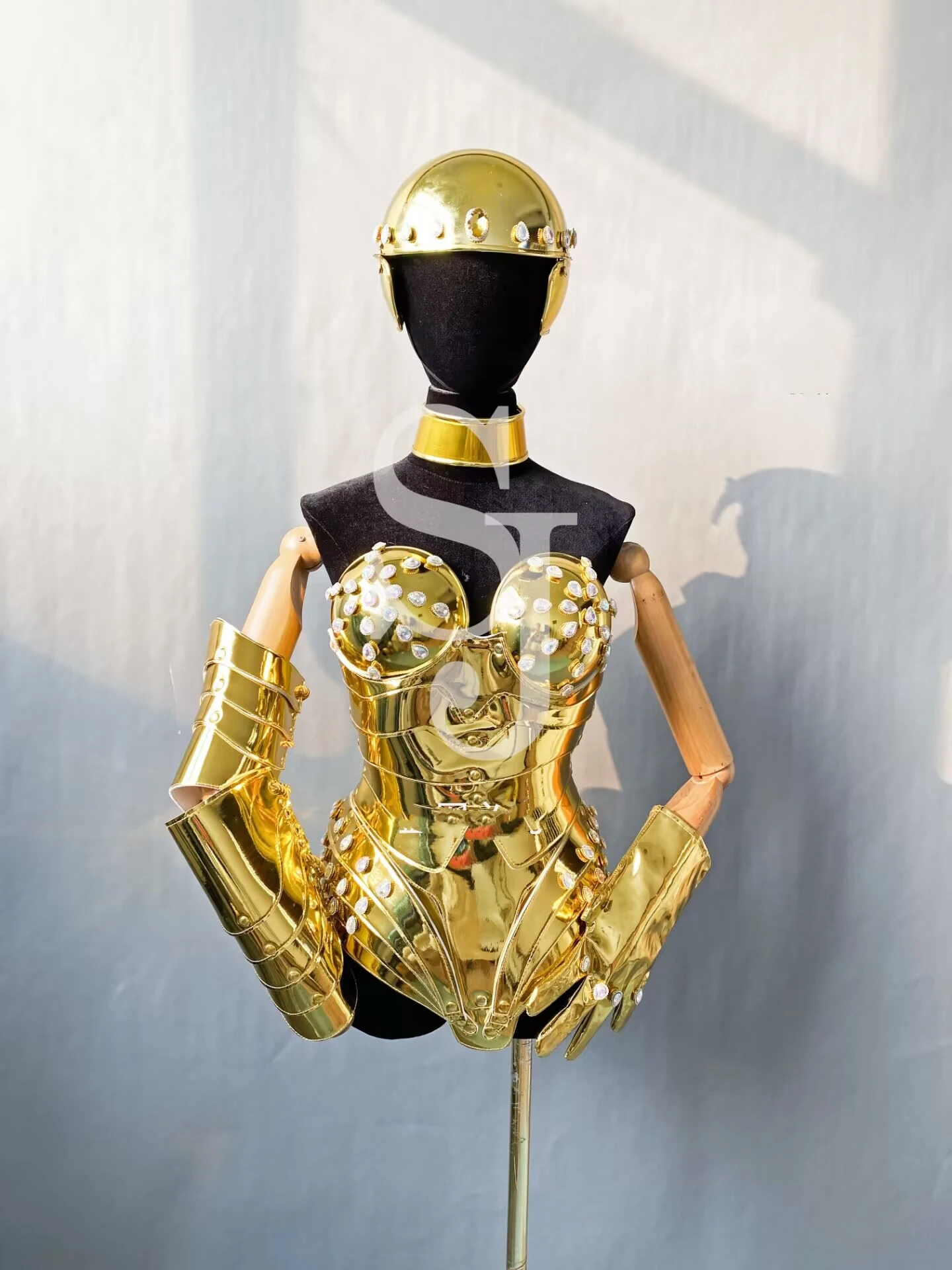 Christmas bar Super girl gogo costume Women Futuristic golden armor