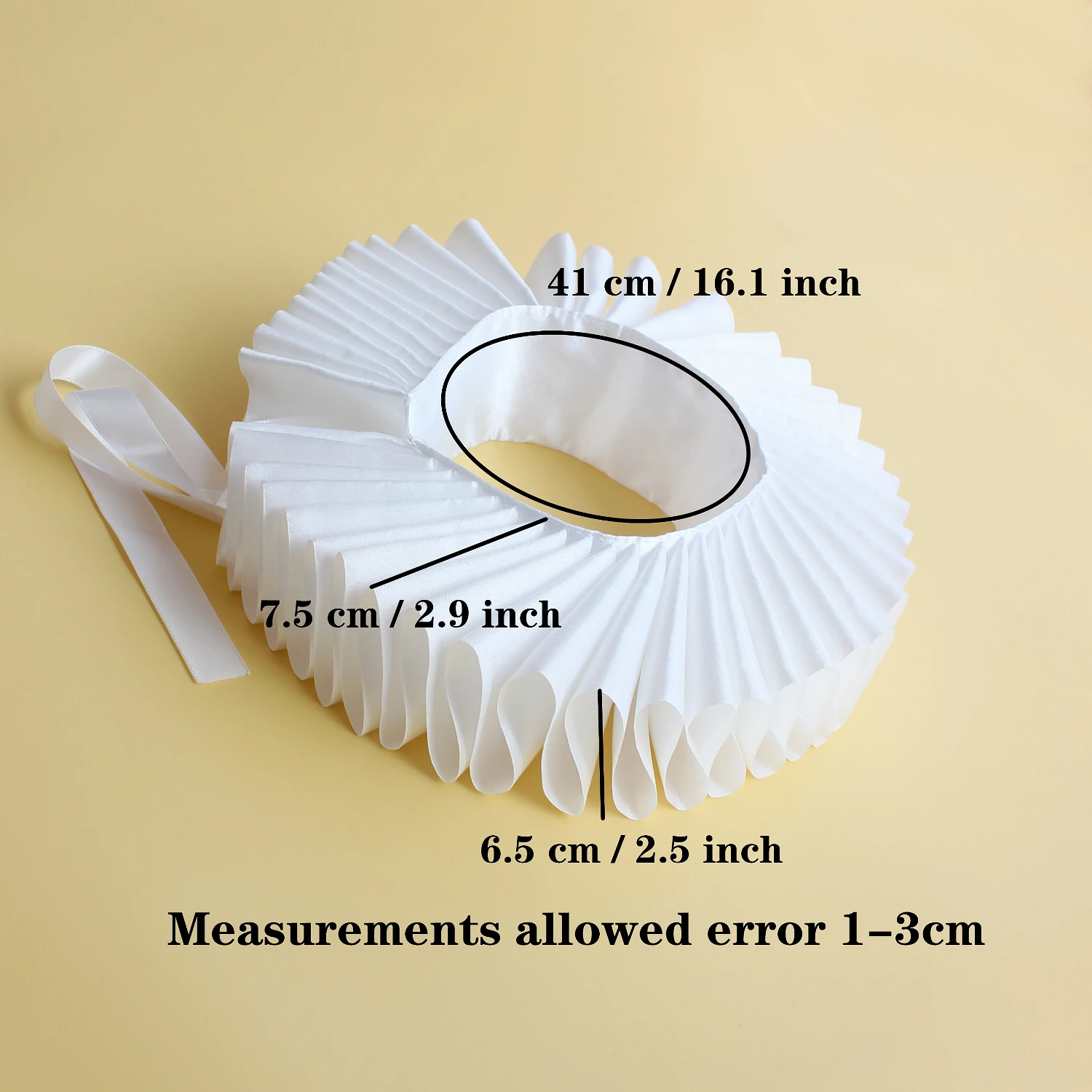 قطعة واحدة من ياقة كاذبة للسيدات من عصر النهضة المكشكشة. إنها كلاسيكية وجميلة ذات نوعية جيدة ومناسبة للربيع والخريف