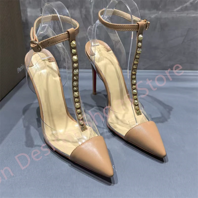 

Летние женские сандалии с Т-образным ремешком и шипами и заклепками на щиколотке, лоскутные женские туфли из ПВХ с острым носком, на тонком высоком каблуке с пряжкой и ремешком, женская обувь для вечеринок
