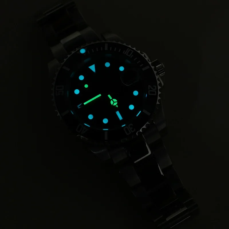 قم بتجميع مجموعة كاملة من حزام الفولاذ المقاوم للصدأ 316 لساعة NH35 بطول 100 متر مقاومة للماء من زجاج الياقوت المضيء الحرفي