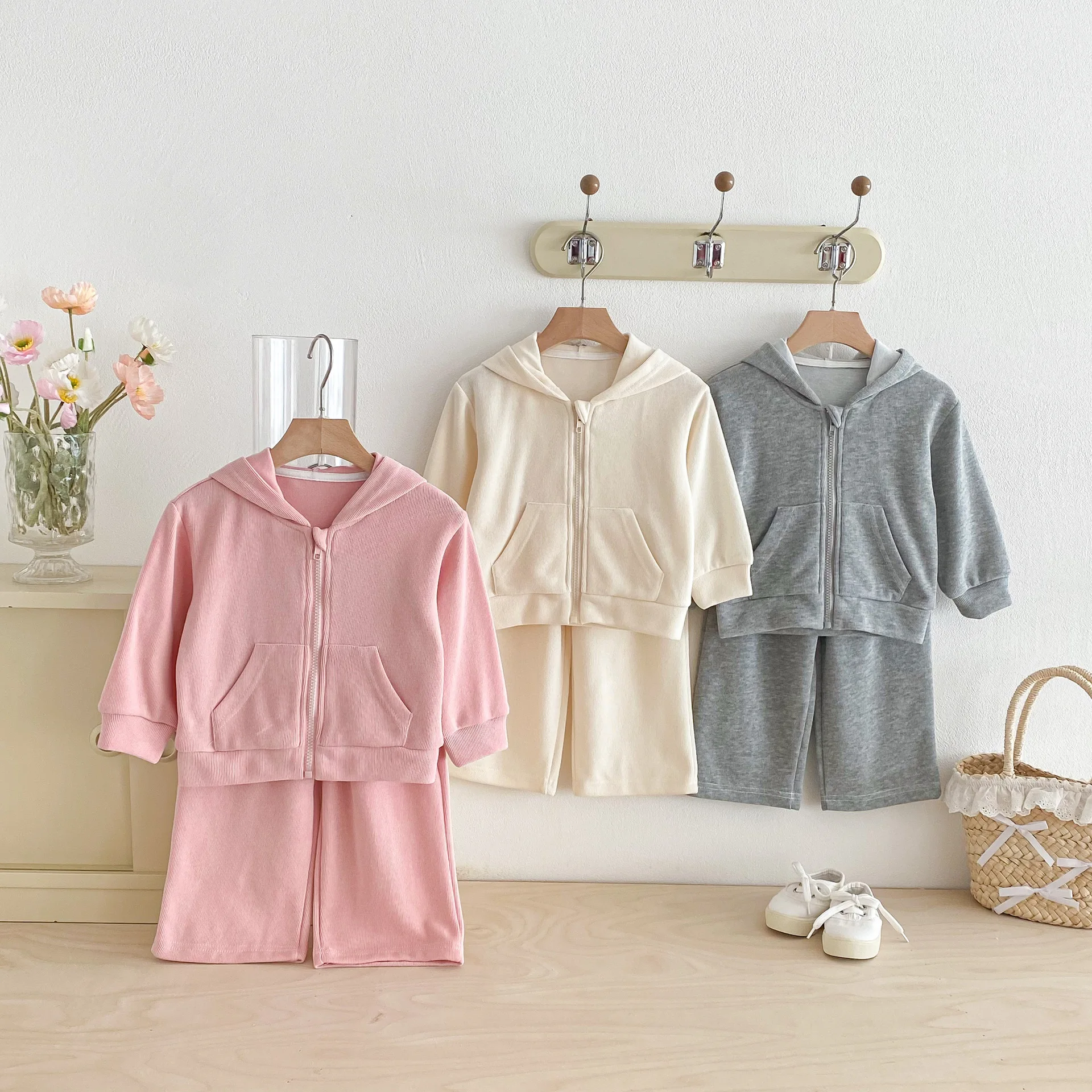 

2026 Spring New Children Long Sleeve Clothes Set Girls Hooded Sweatshirt Coat + Pants 2pcs Suit Infant Cotton Casual Outfits