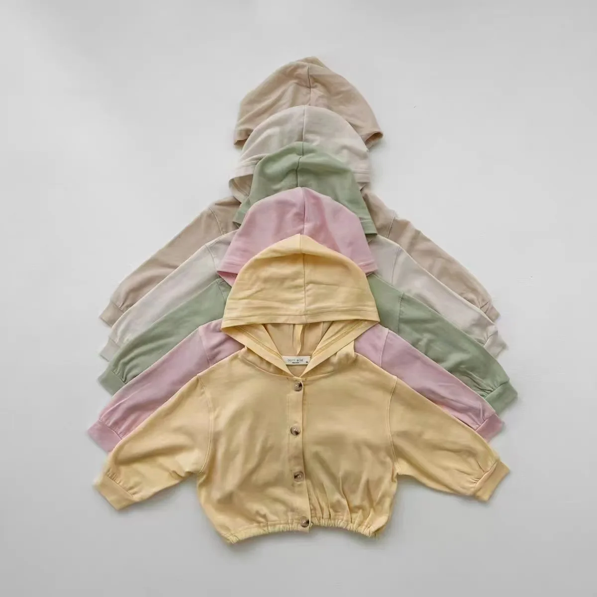 Manteau à capuche à manches longues pour bébé, veste de protection solaire pour bébé, imprimé de dessin animé mignon, pour garçon et fille, vêtements pour enfants, nouvelle collection été 2025