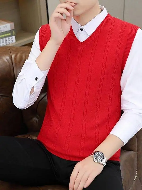 

Red Knitted Vest Men's Autumn Winter Svel Sweater Youth Warm oulder V-ne Line irt Thiened Winter Faion Workwear