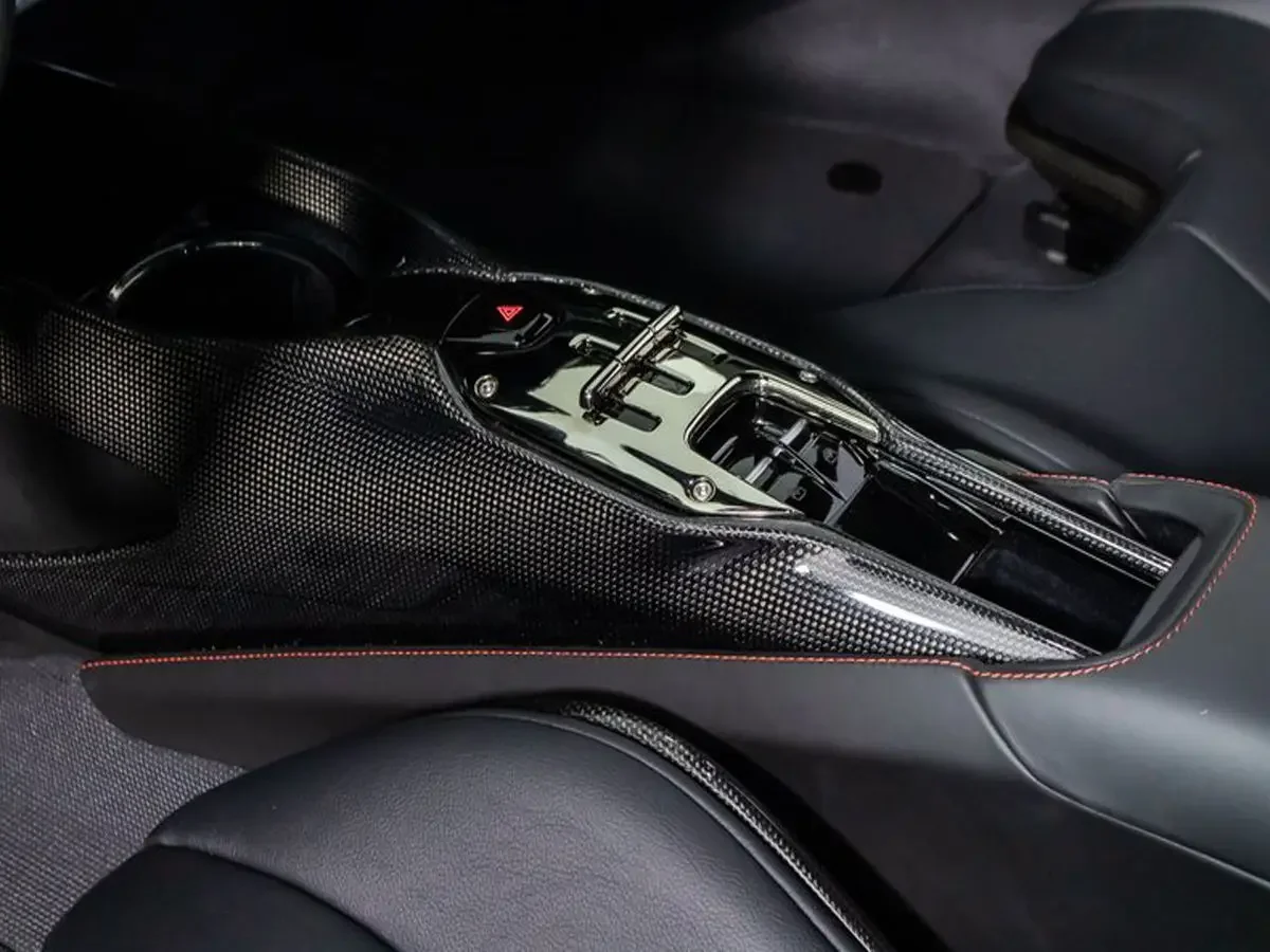 OEM Stil Auto Teile Dry Carbon Fiber Automotive Zubehör Auto Shift Center Control Panel für SF90