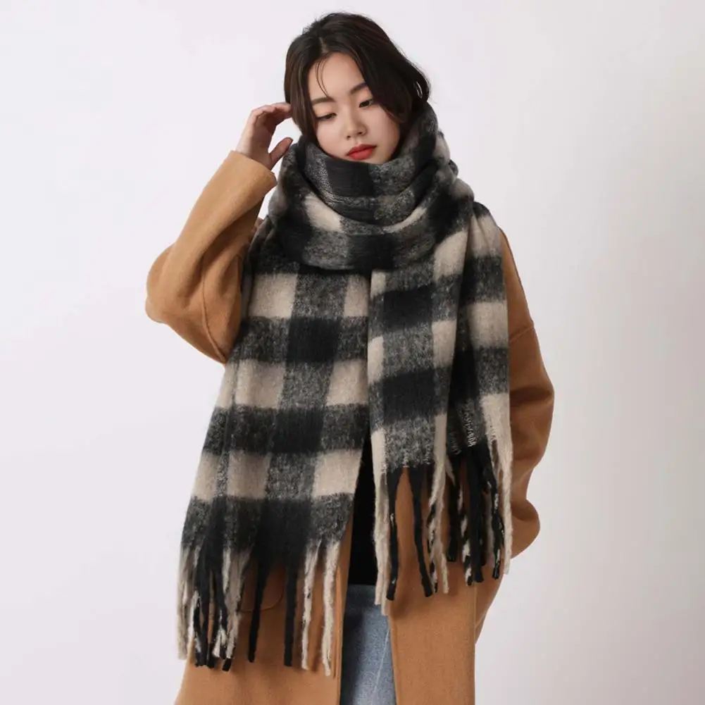 

Classic Retro Scarf Oversized Plaid Scarves for Women Winter Shawl Wrap with Tassel Detail Stylish Style for Ladies for Women