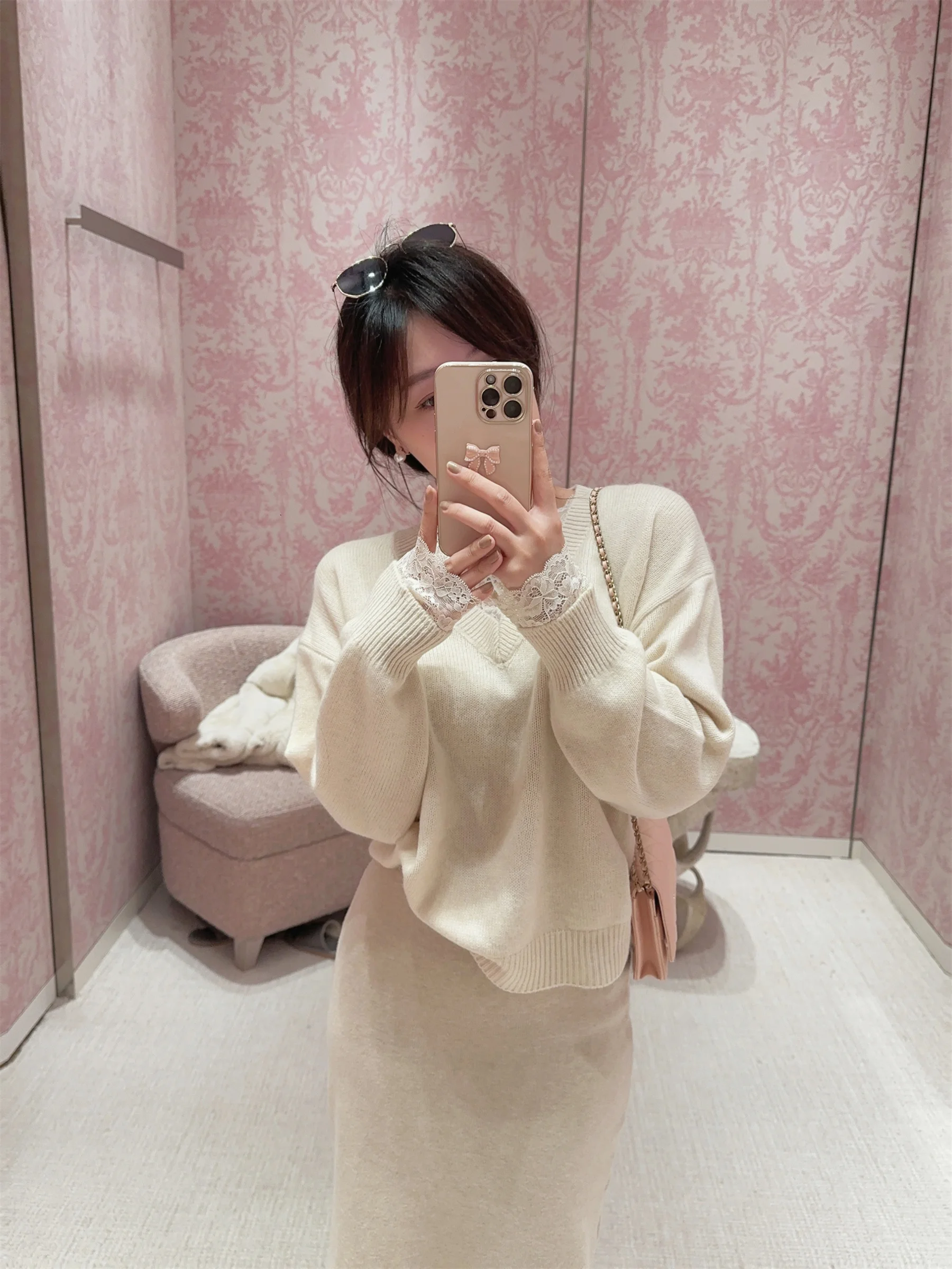 

JAM Lacewearing Lace Sweater Set Women's Faion Spring 2024 Collection 00% Other Material Conents