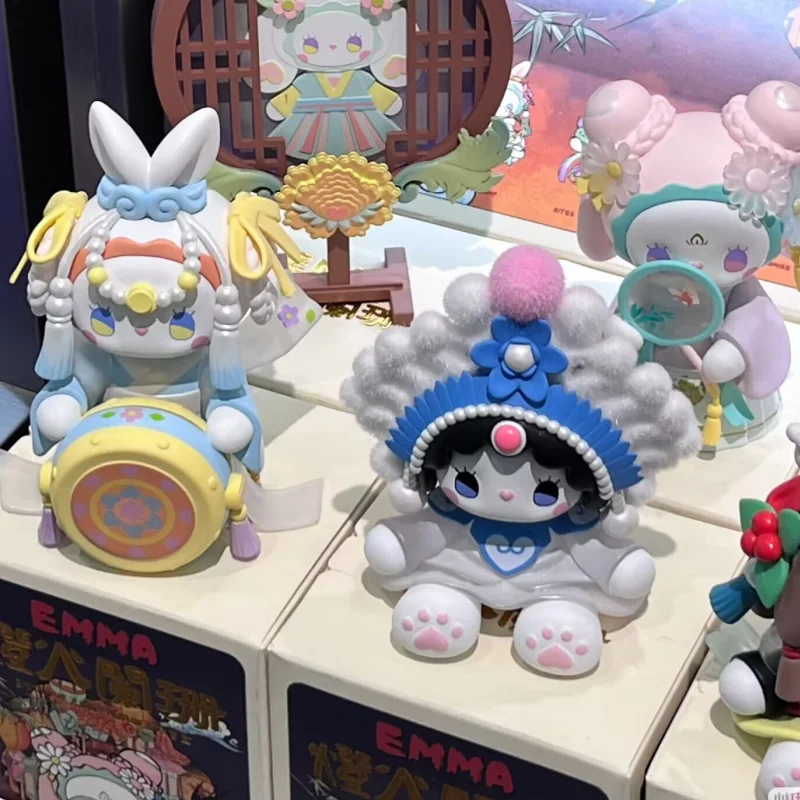 إيما V9 سر فوانيس الغابات سلسلة صندوق أعمى Kawaii عمل نموذج لجسم سطح المكتب زخرفة للفتيات هدية غامضة حقيقية