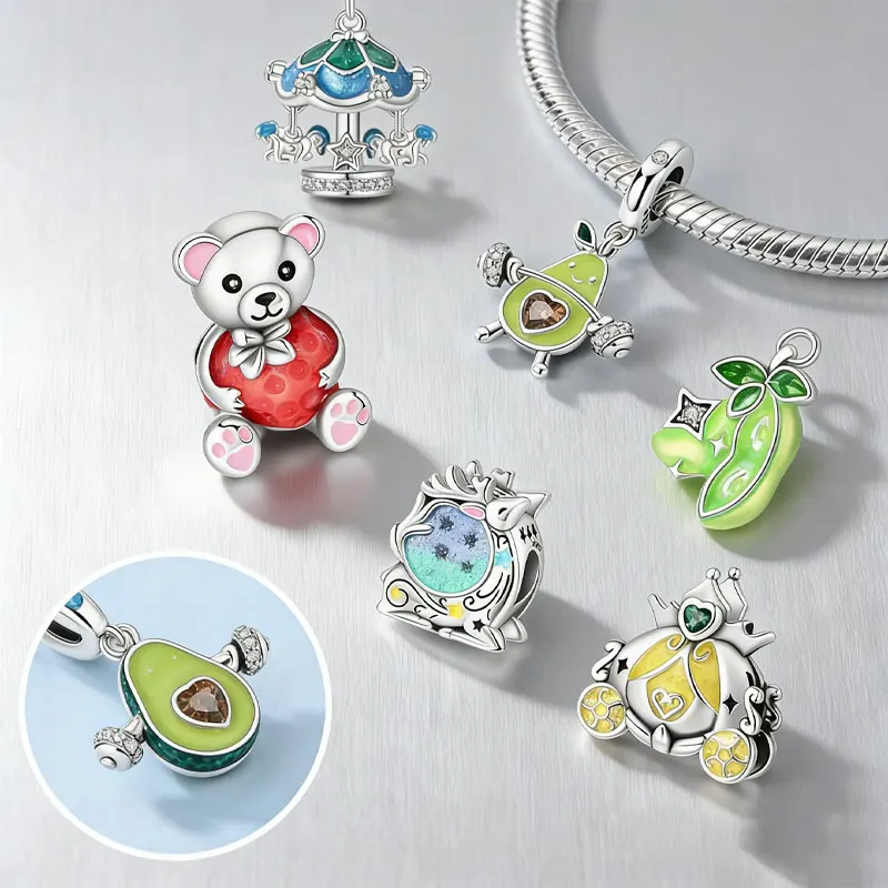 Niedlicher Bär Avocado Karussell Kürbiskutsche Versilberte Perlen Original Charms Passend für Armbänder Taschen Schlüsselanhänger DIY Frauen Geschenk