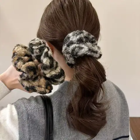 1pc Autumn/Winter New Style Premium Lamb Wool Leopard Print Large Hair Scrunchie Versatile Plush Elastic Hair Tie Hair Accessory