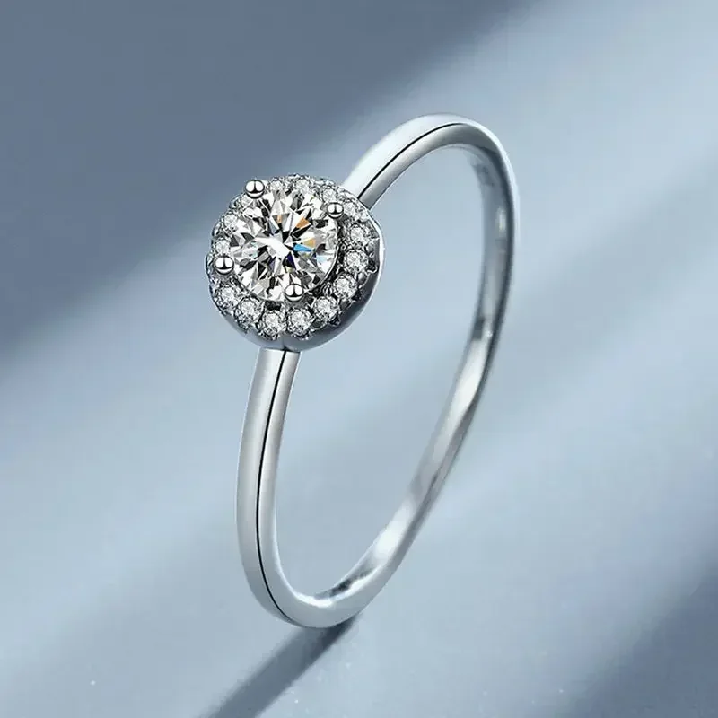 Exquisite Design 0.3 Carat Moissanite Diamond Mounted Luxury Lady Ring, Thin Ring Platinum PT950 Female Wedding Rings for Women