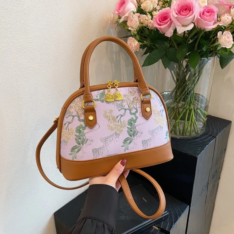 

Women's Elegant Handbag In Premium Materials For Special Occasions And Memorable Events Sophisticated Choice