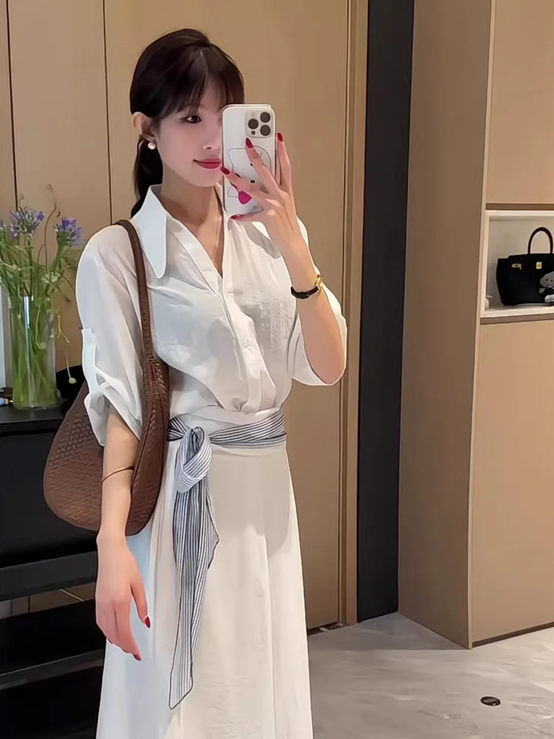 

Elegant White Long Sleeve Shirt Women's Fashion High Waist Slimming Skirt Set Spring 2026 Korean Style Loose Fit Two-Piece