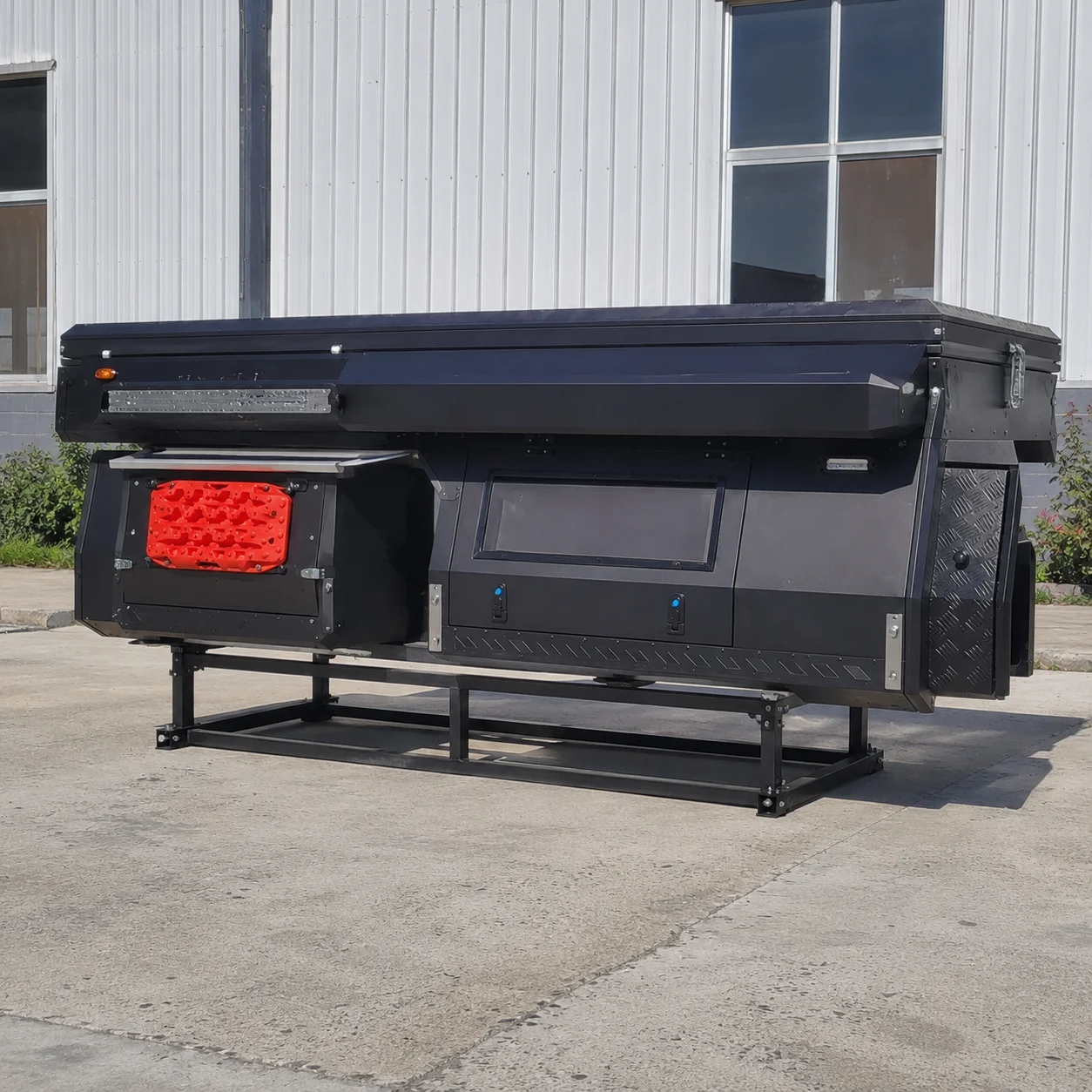 Pioneer Rooftop Tent No 1 Double Layer Aluminum Hard Shell Quick Auto Open Waterproof Four Season Telescopic Ladder
