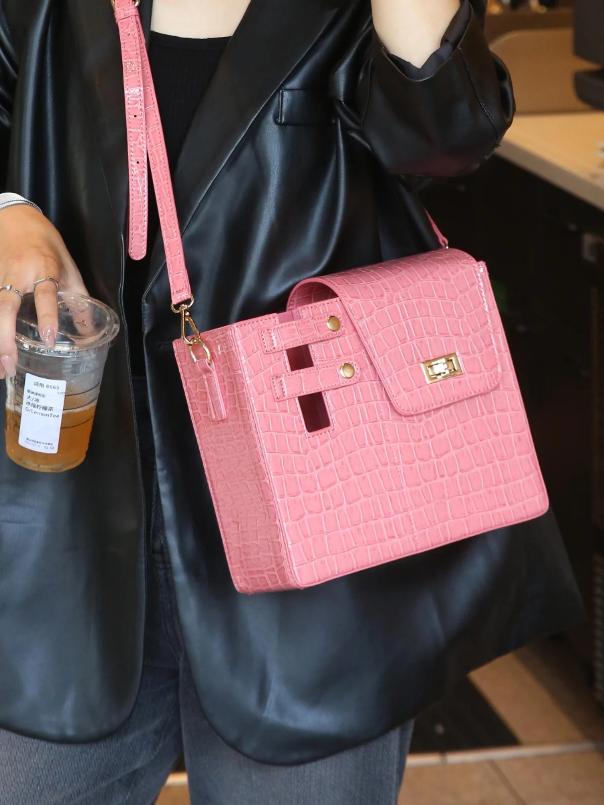 

Portable Insulated Water Bottle Bag Large Commuter oulder Crossbody Bag Korean Sle Faion Trend Small Design