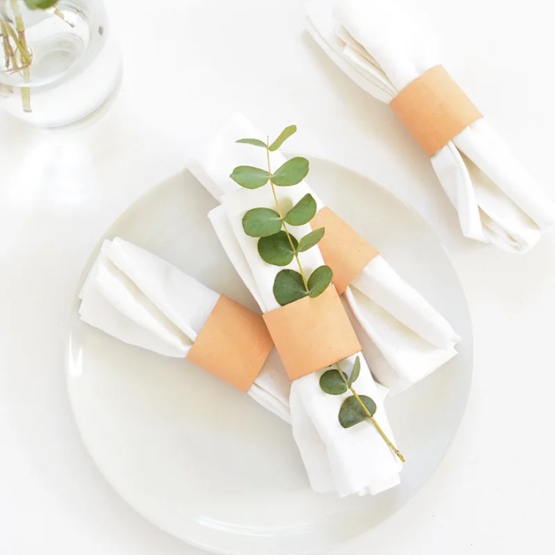 

Simple PU Leather Napkin Ring, Female Circle Napkin Buckle, Restaurant Table Napkin Clip, 6Pcs