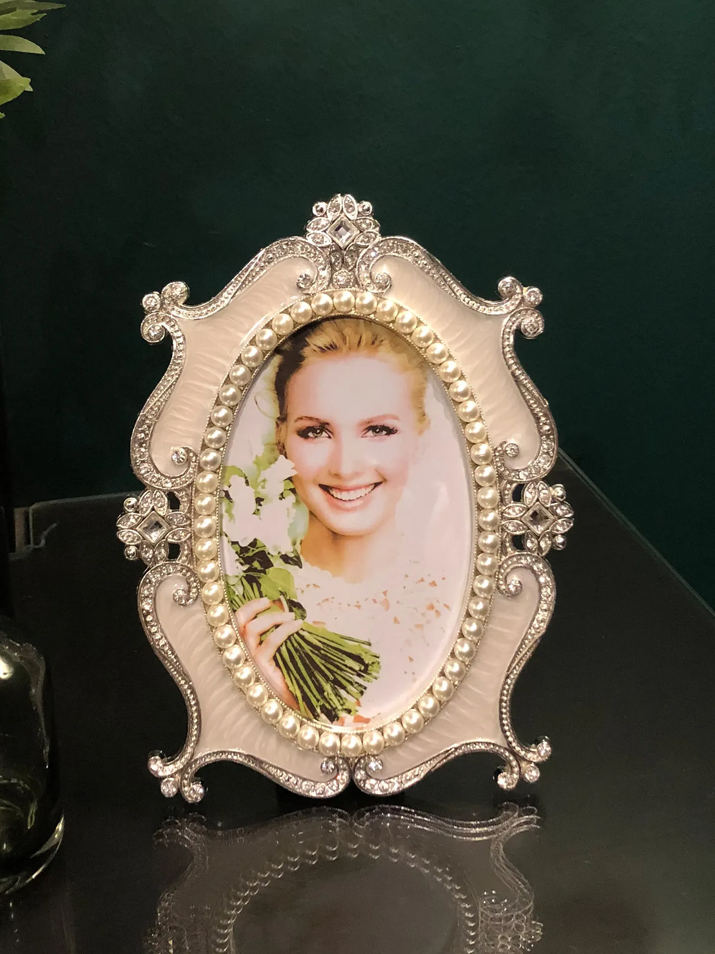 European Luxury 6 Inch 7 Inch 10 Inch Oval Pearl Photo Frame Creative Photo Frame Table