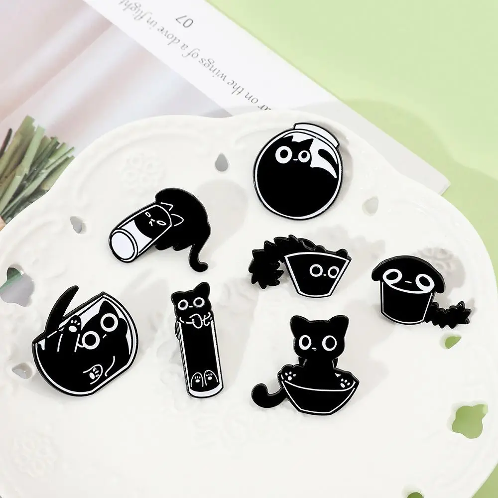 Fish Tank Black Kitten Brooches Animal Jewelry Gift Cute Cat Cartoon Black Cat Enamel Pin Cup Funny Cat Metal Badge Coat