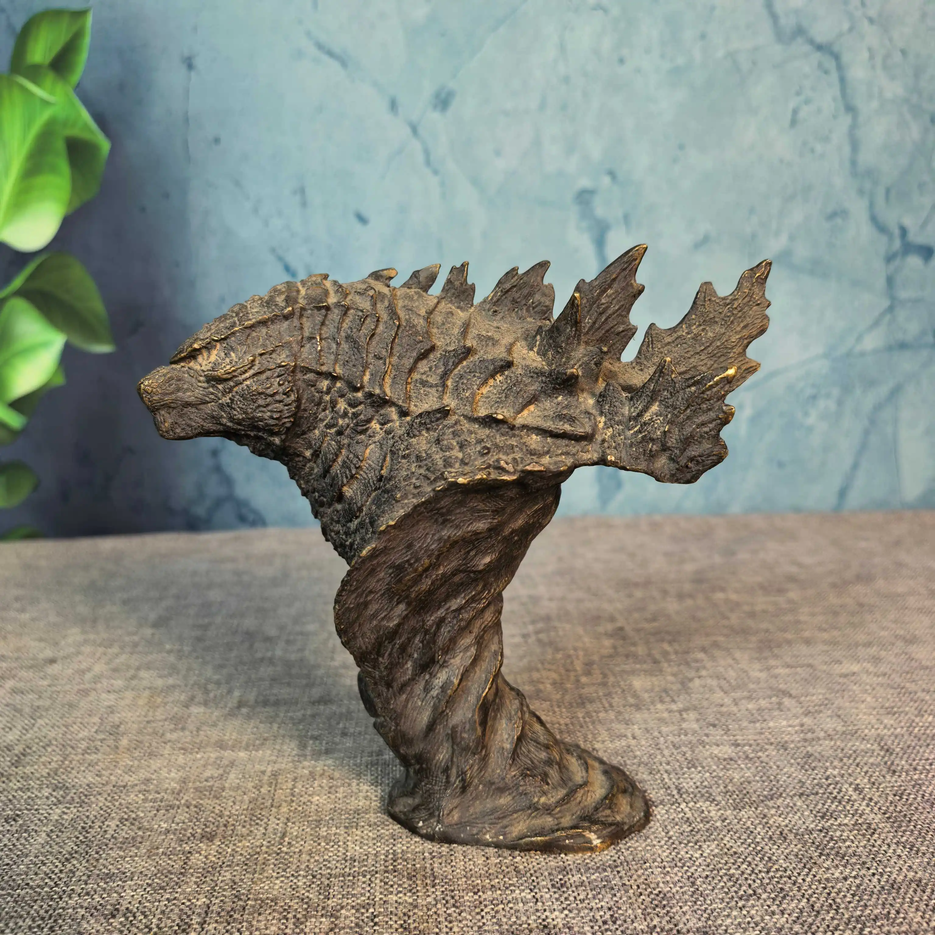 

Rare old Monster statue collection,Free shipping