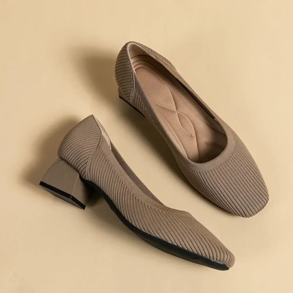 女性用の通気性のある特大ニットシューズ,織り生地のカジュアルシューズ,ワイドヒール,ミディアムヒール,ソフトソール,4cm