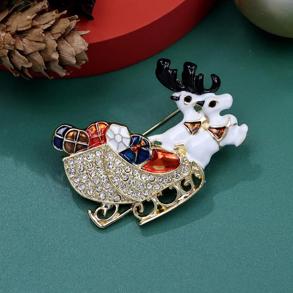 CINDY XIANG Rhinestone Christmas Sled Brooch Gift And Elk Pin Winter Jewelry Fashion Festivel Accessories