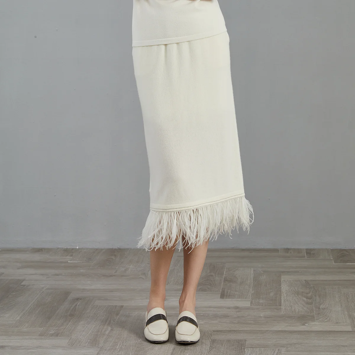 BC758 High quality luxury women\'s  100% cashmere ostrich feather tassel trimmed midi skirt