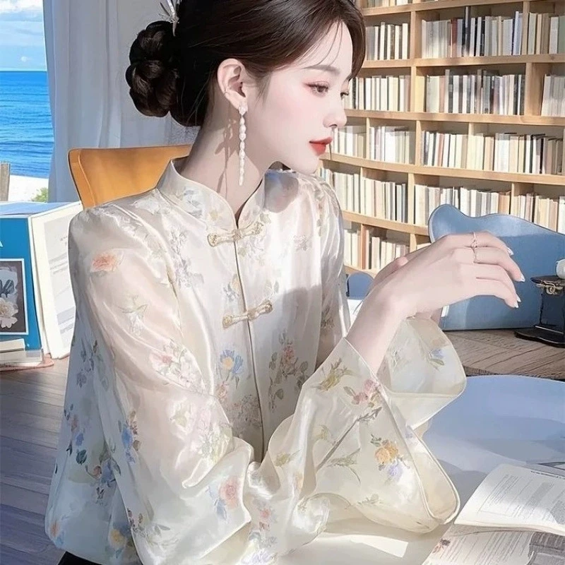 جديد النمط الصيني المشمش الأزهار بلوزة قميص المرأة 2025 الربيع الرجعية زر طويلة الأكمام الفاخرة تانغ دعوى واقية من الشمس قميص علوي Y2K