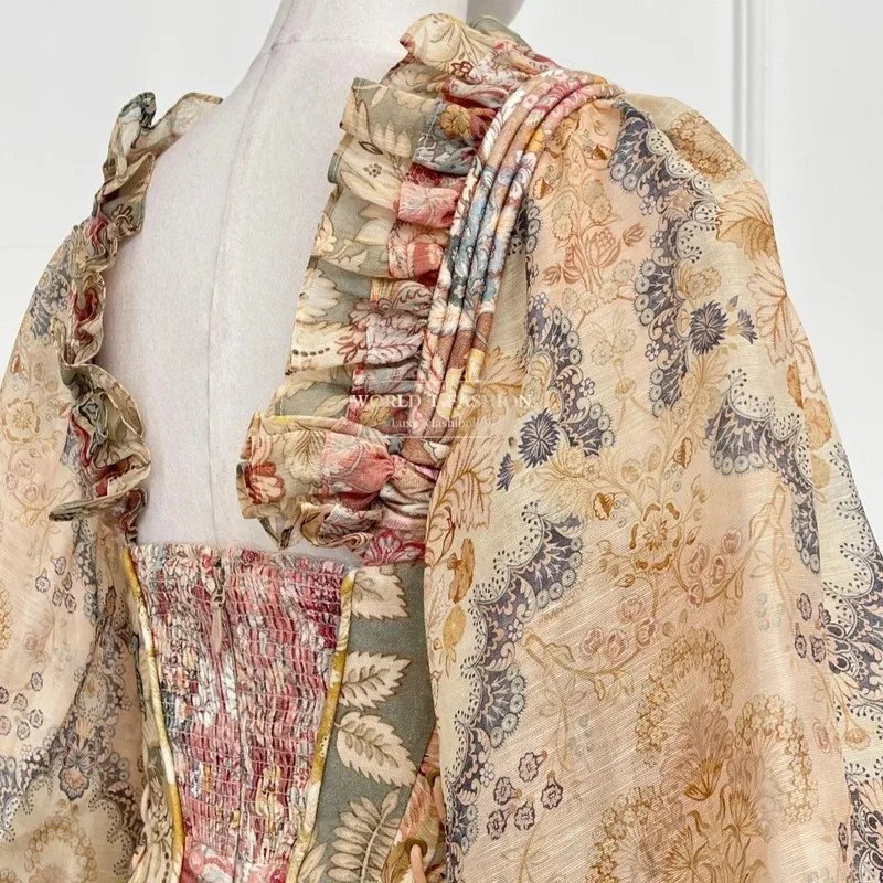 فستان نسائي لخريف 2026 جديد عالي الجودة مزين بالزهور والوردي والبني مطبوع عليه زهور وأكمام طويلة فساتين قصيرة بدون ظهر