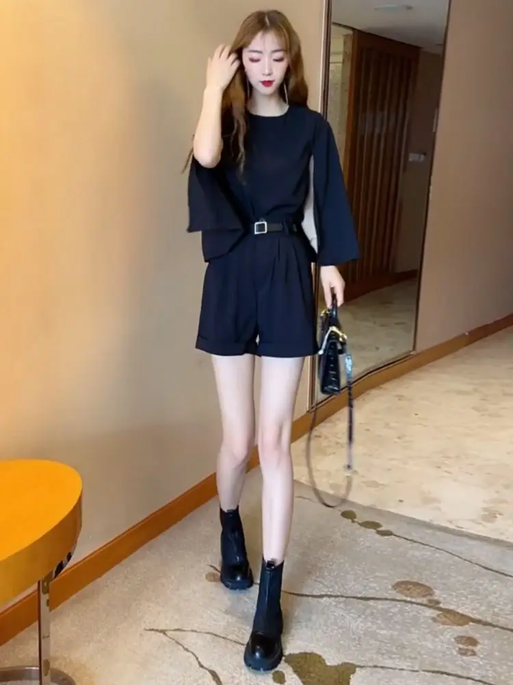 Women's Short Sets 2 Pieces New Features of Matching Female Shorts Novelties Stylish Light Trends Casual Top and Bottom Full Kit