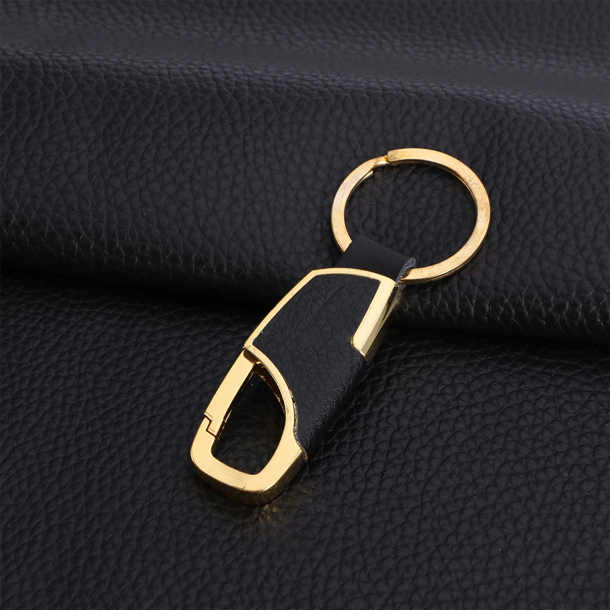 

Metal Keychain Wear-resistant Ring Personality Boutique Man Style Random Color