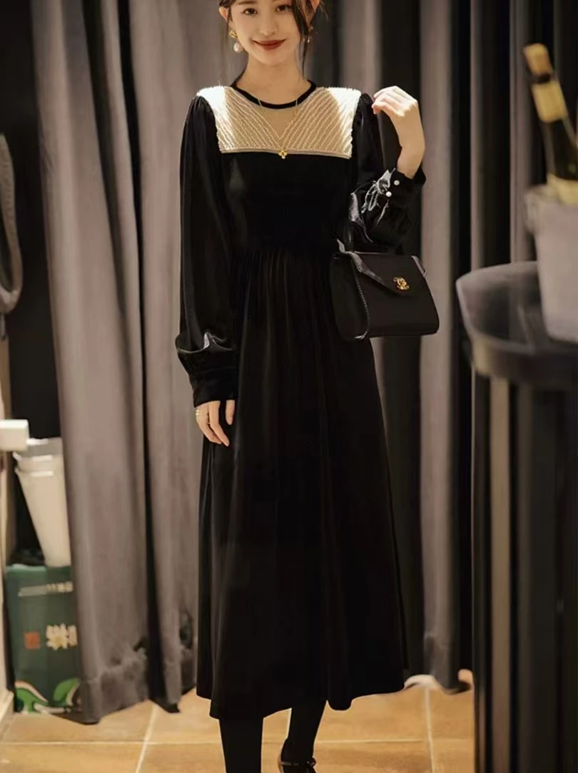 Frühling und Herbst Neue Modische Rundhals aushöhlen + Perle + Mesh Spleißen Samt Schwarz A-line Kleid Frauen S-XL