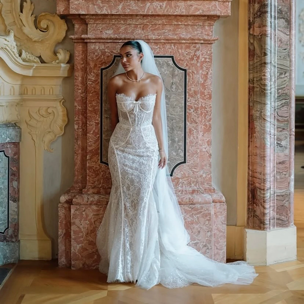Chantilly Lace Elegant Sweetheart Cupped Bridal Gown Mermaid Fitted Customized Long Sleeves Boned Zipper Plus Size Wedding Dress