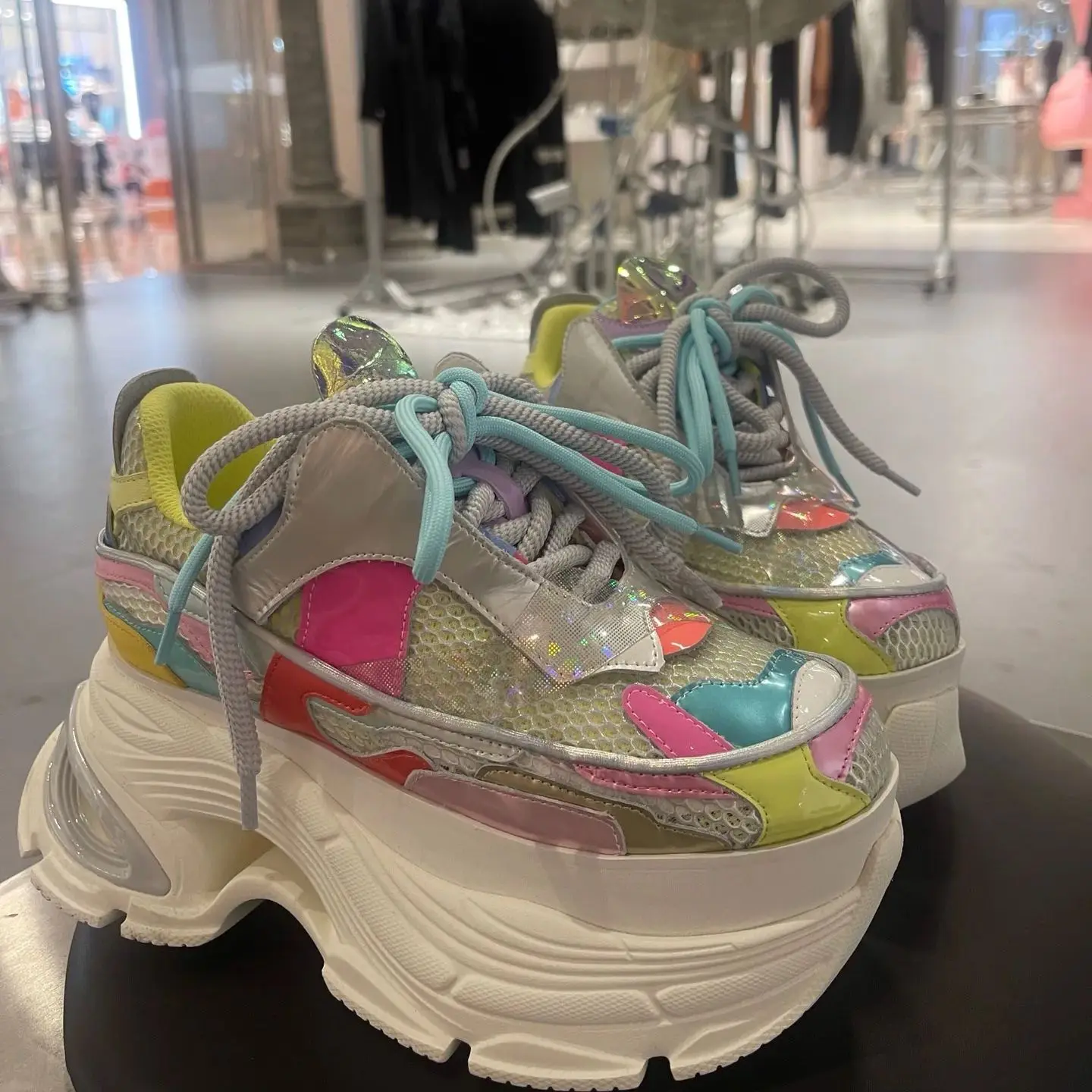 Damskie codzienne buty na grubej podeszwie, wysokie obcasy, sneakersy z siateczki, damskie buty sportowe, moda uliczna, skóra naturalna, wysoka platforma, luksusowa marka, Ins