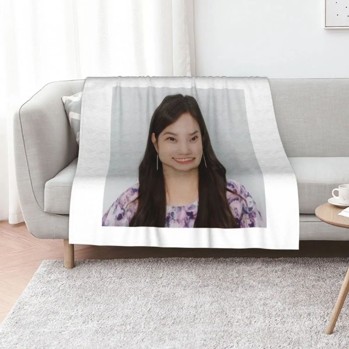 

Park Eun Bin Throw Blanket Blankets For Sofas Plaid on the sofa Summer Luxury Designer Blankets