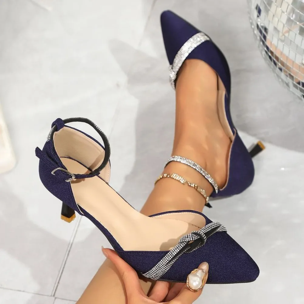 

Французские женские туфли на высоком каблуке с тонкими ремешками и стразами, новинка 2026 года, в западном стиле, с острым носком