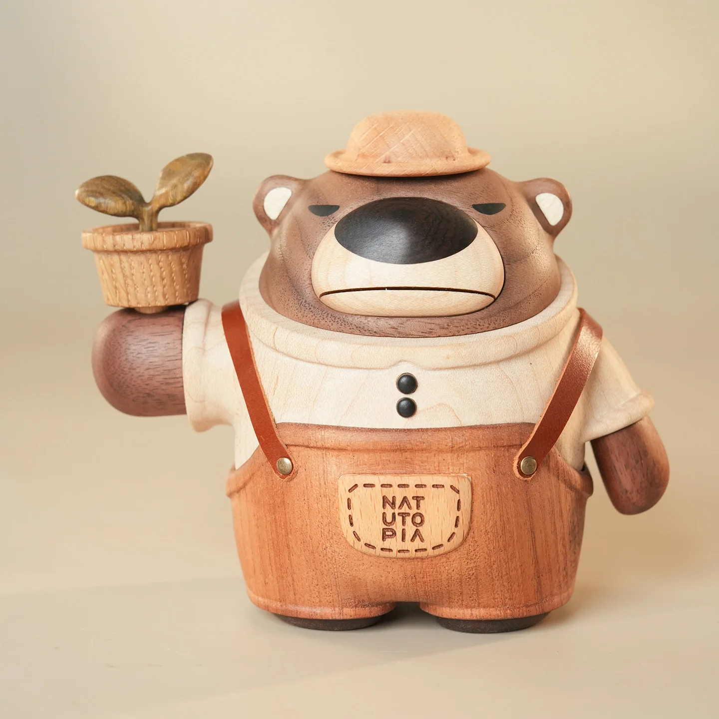 

Деревянная скульптура медведя-садовника Бобба для декора дома в деревенском стиле, милая терапевтическая серия, подарок