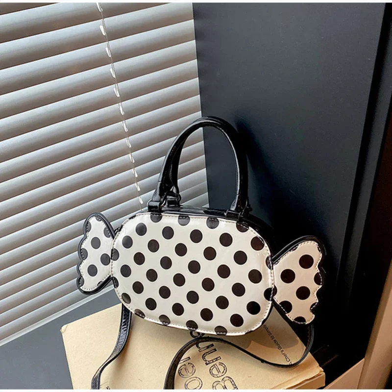 Ausgefallene Bonbon-Bartform Gepunktete Crossbody-Schultertasche, Damen-Umhängetasche, Leichte Handytasche, Niedliche Farbkontrast-PU-Handtasche – Detail 7