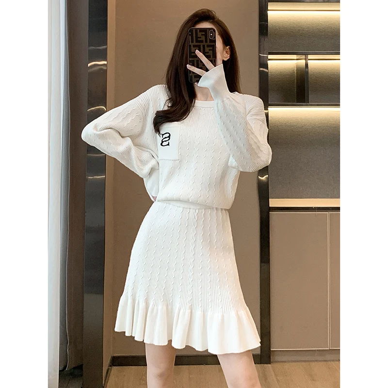 

High Quality White Knitted Suit Skirt Women 2024 Spring New Elegant Simple Long-sleeved Pullover Top+ Ruffled Skirt 2 Piece Set