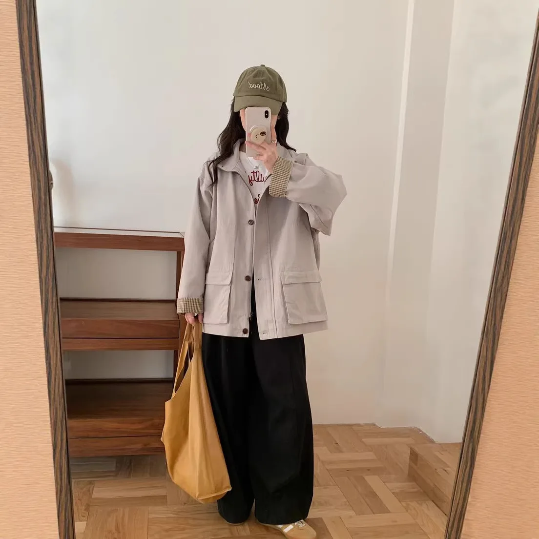 SuperAen Korean-style Retro Turn-down Neck Loose-fitting Casual Plaid Patterned Patchwork Mid-length Coats Women New Tops