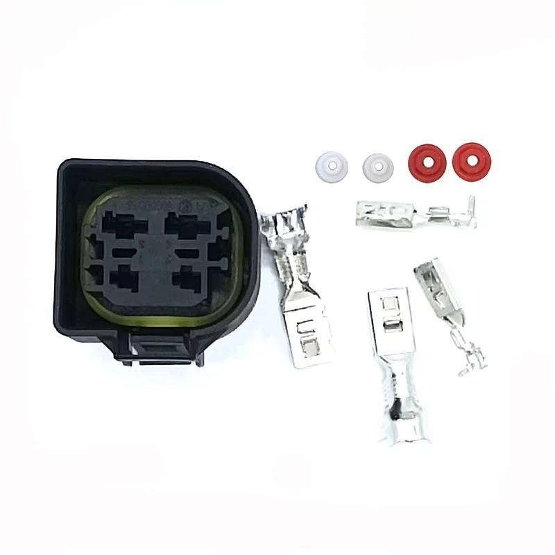 

For BMW Water Pump Connector