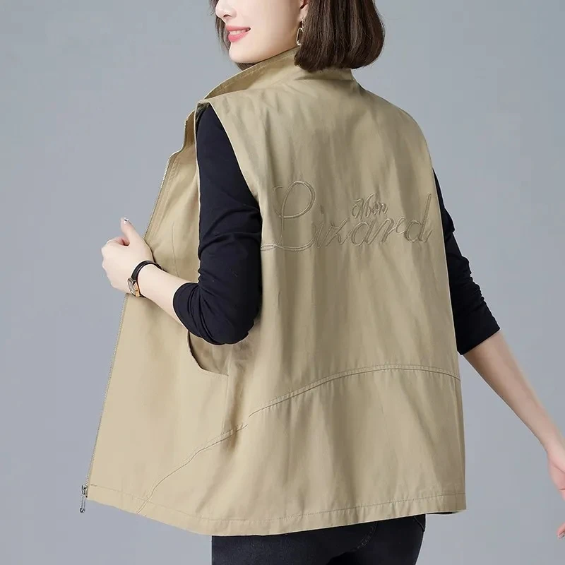 

Double Layer Vest Women's 2023 New Mother's Wear Embroidery Loose Casual Waistcoat Femme Sleeveless Versatile Coat 4XL