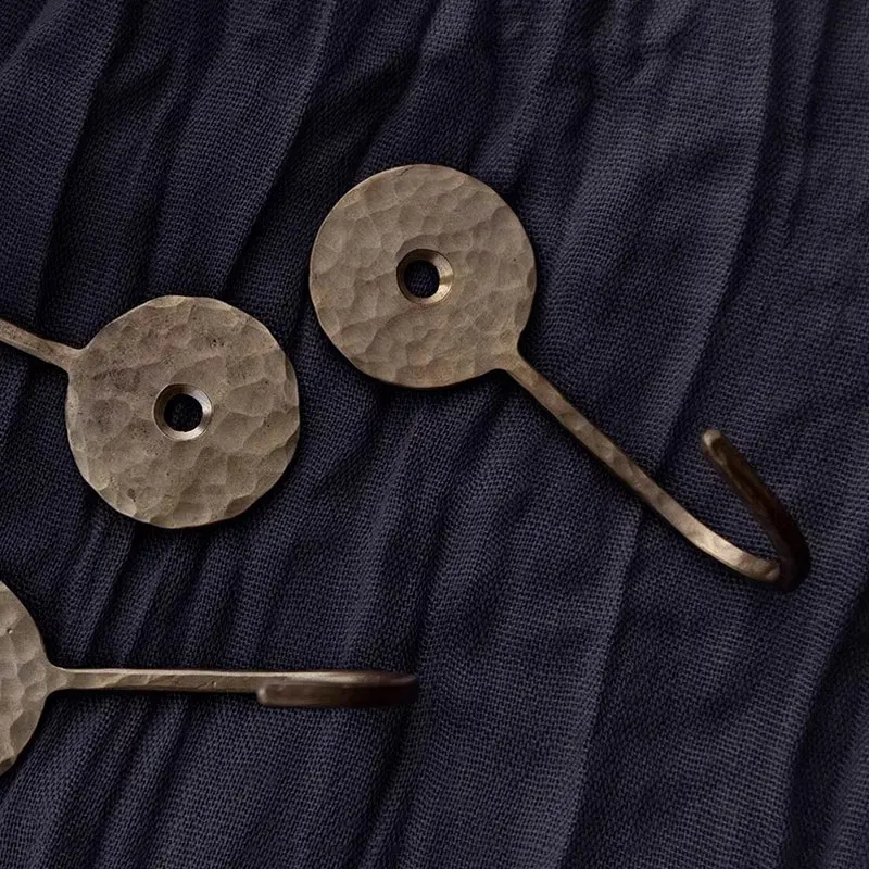 Martillo de latón macizo, ganchos para abrigos montados en la pared, perchas para ropa, llaves de pasillo antiguas, ganchos para bolsos, toalleros de baño