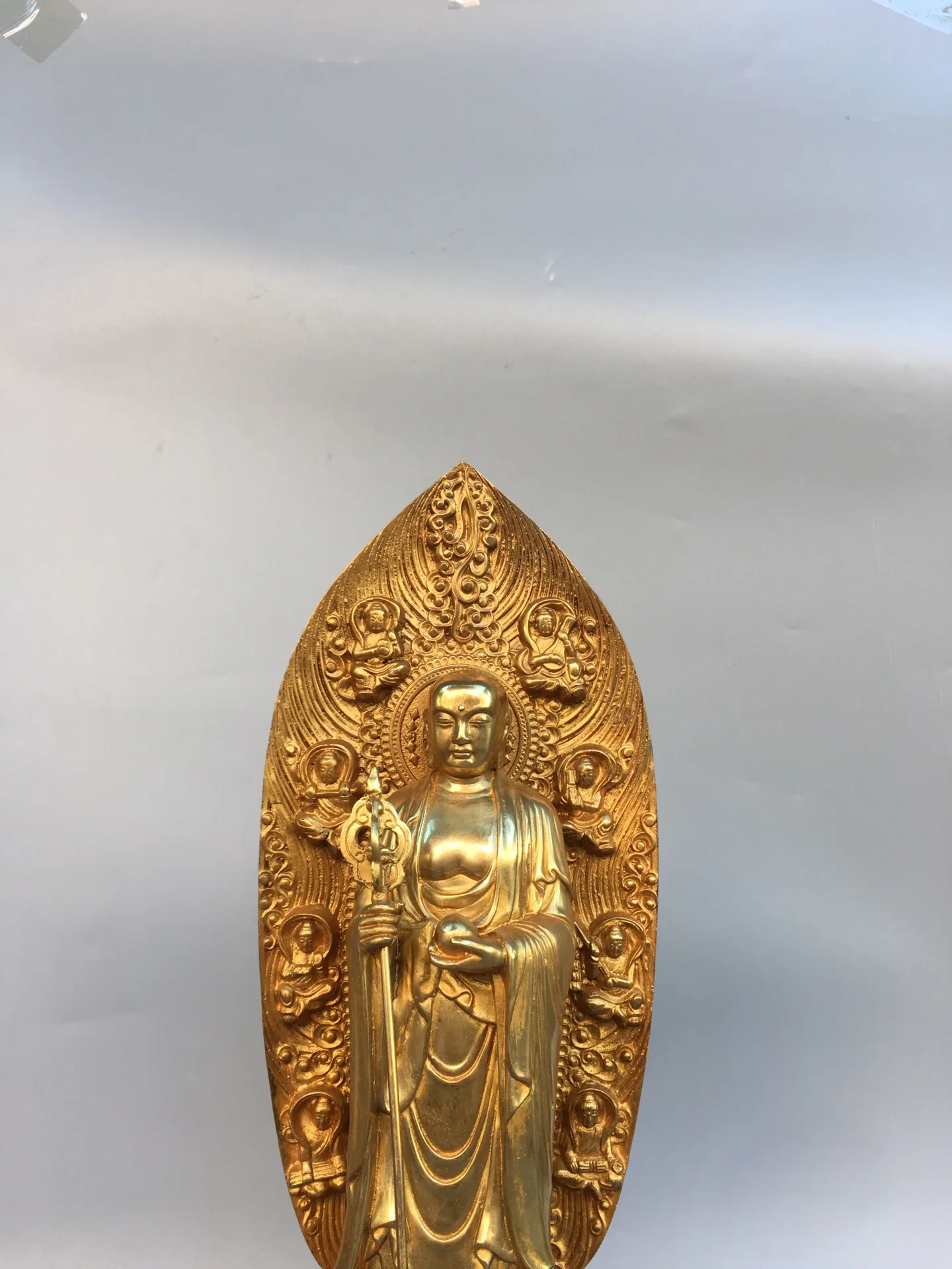 17 "المعابد النيبالية القديمة البرونزية المذهبة الزنجفر Ksitigarbha بوديساتفا لوتس منصة الجلوس قاعة عبادة بوذا