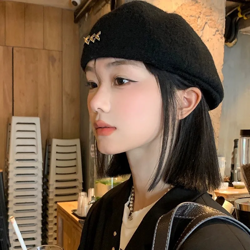 Metal Label Woolen Berets for Women Winter Warm Beret Hat Korean Fashion Vintage Newsboy Hats Female British Retro Painter Cap