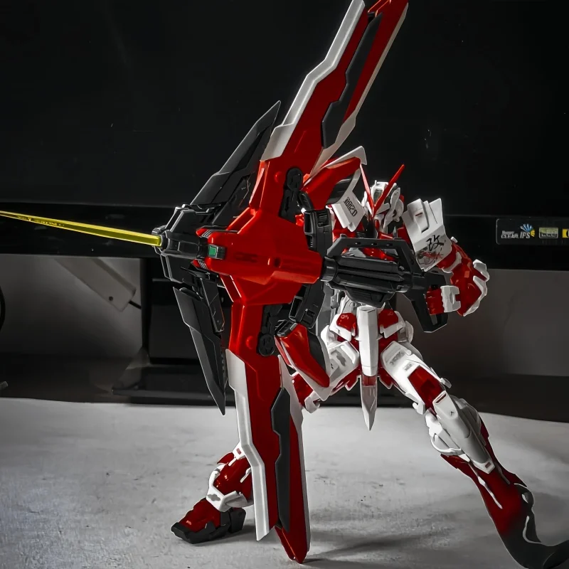 Kit de modèle d'épargne MG Gundam d'origine Bandai |   Cadre Rouge Kai Cadre Bleu D 1/100 |   Jouet de collection de figurines d'action d'assemblage