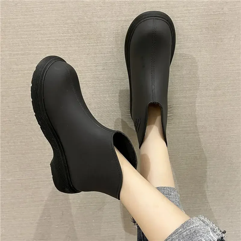 Korean Models Rain Shoes Ladies Short Tube Waterproof Rubber Shoes Low-top Water Shoes Outdoor Non-slip Rain Boots Solid Color