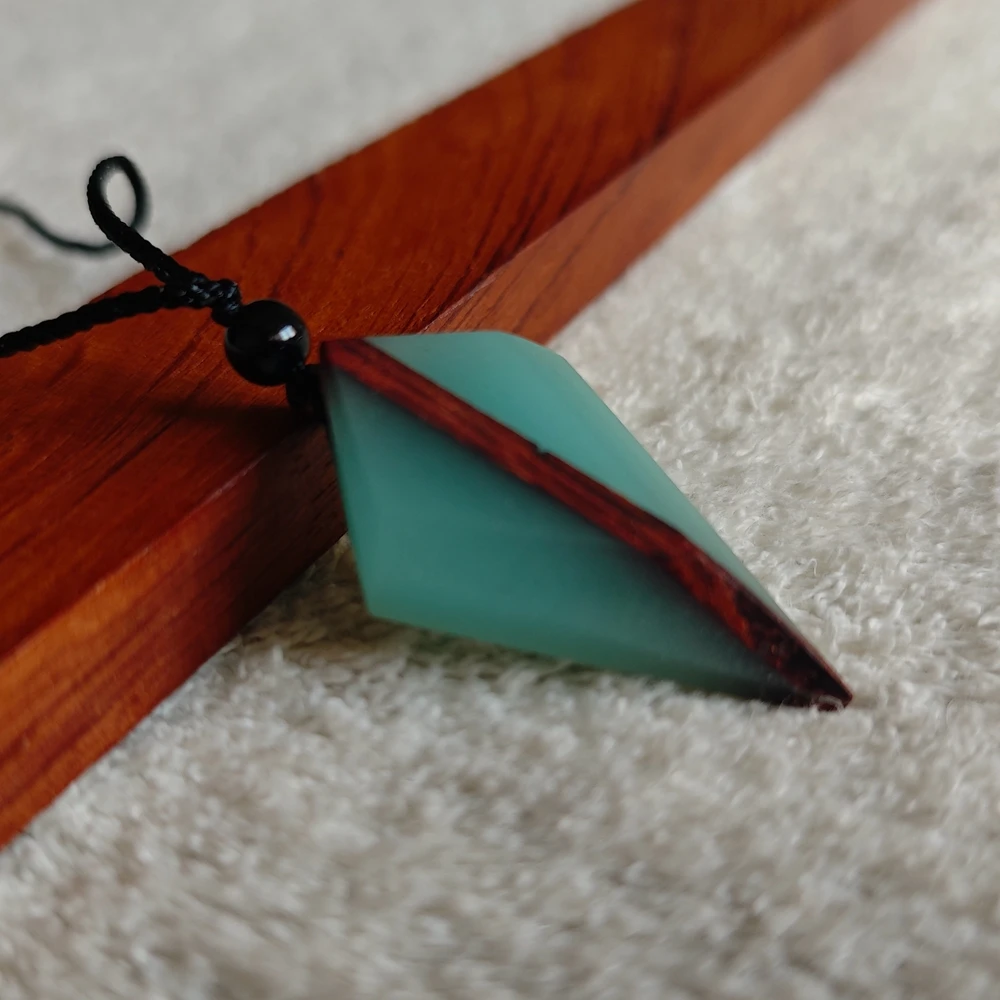Men and Women Wear Fashionable Vacation Solid Wood&Resin Night Light Handmade Pendant Necklace as a Gift for Daily Wear - view 6