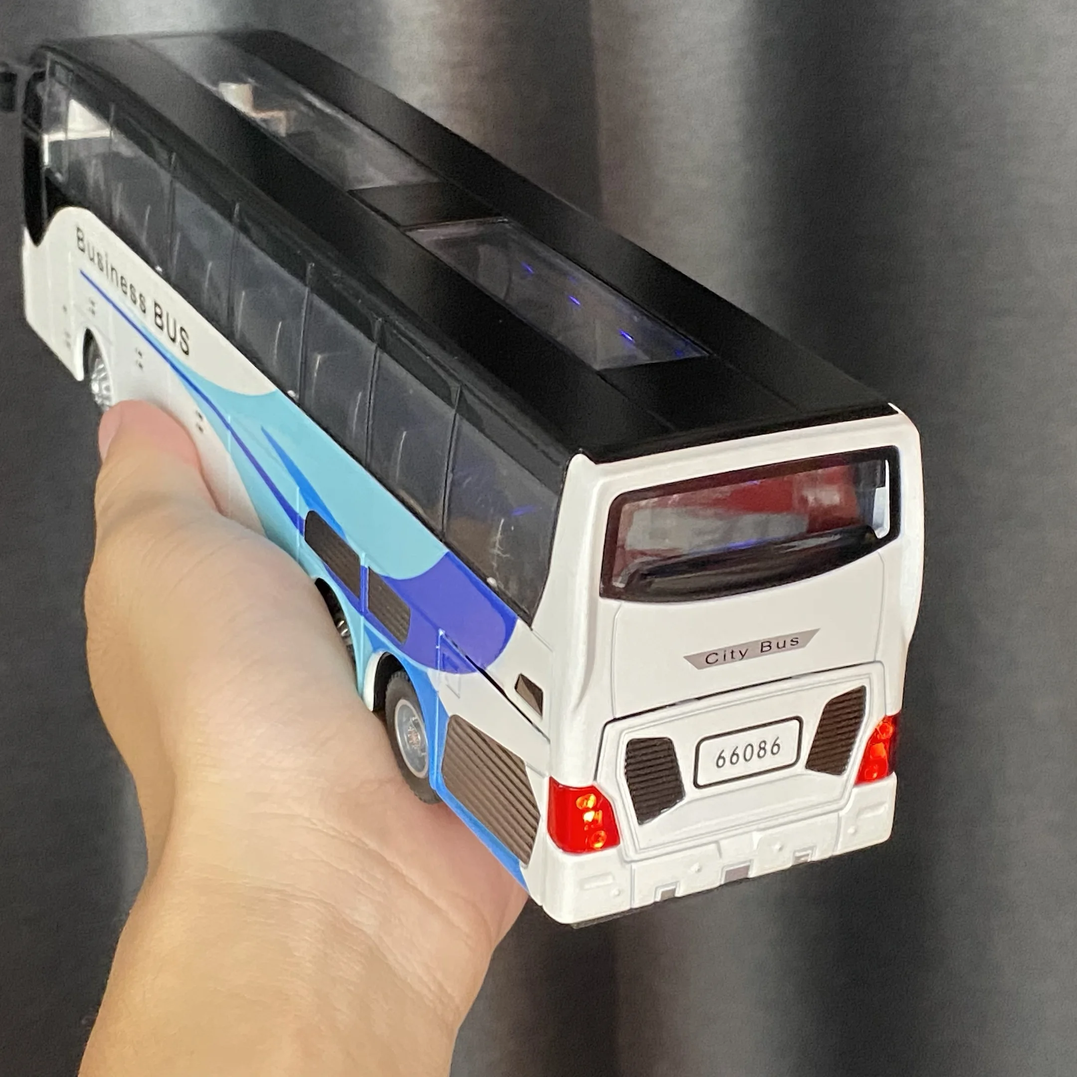 1:30 الأعمال لمسافات طويلة حافلة ذات طابق واحد سبيكة دييكاست الصوت والضوء التراجع الكلاسيكية مقلد لعب الأطفال عطلة