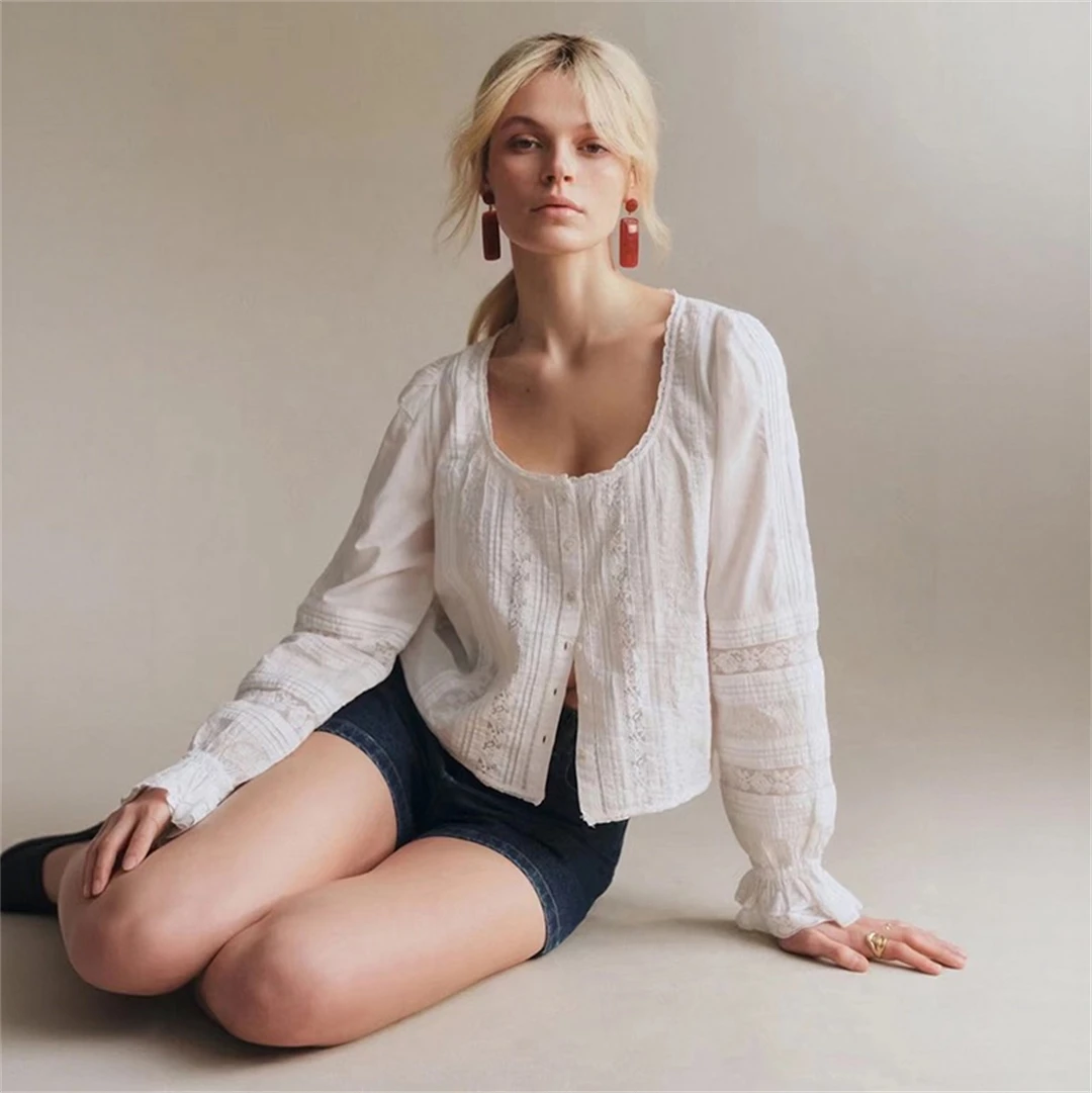 

Paris Seza Sweet Lace Splice round Neck Shirt Girls Spring 2026 Breathable Cotton Long Sleeve French Style Loose Fit Button up